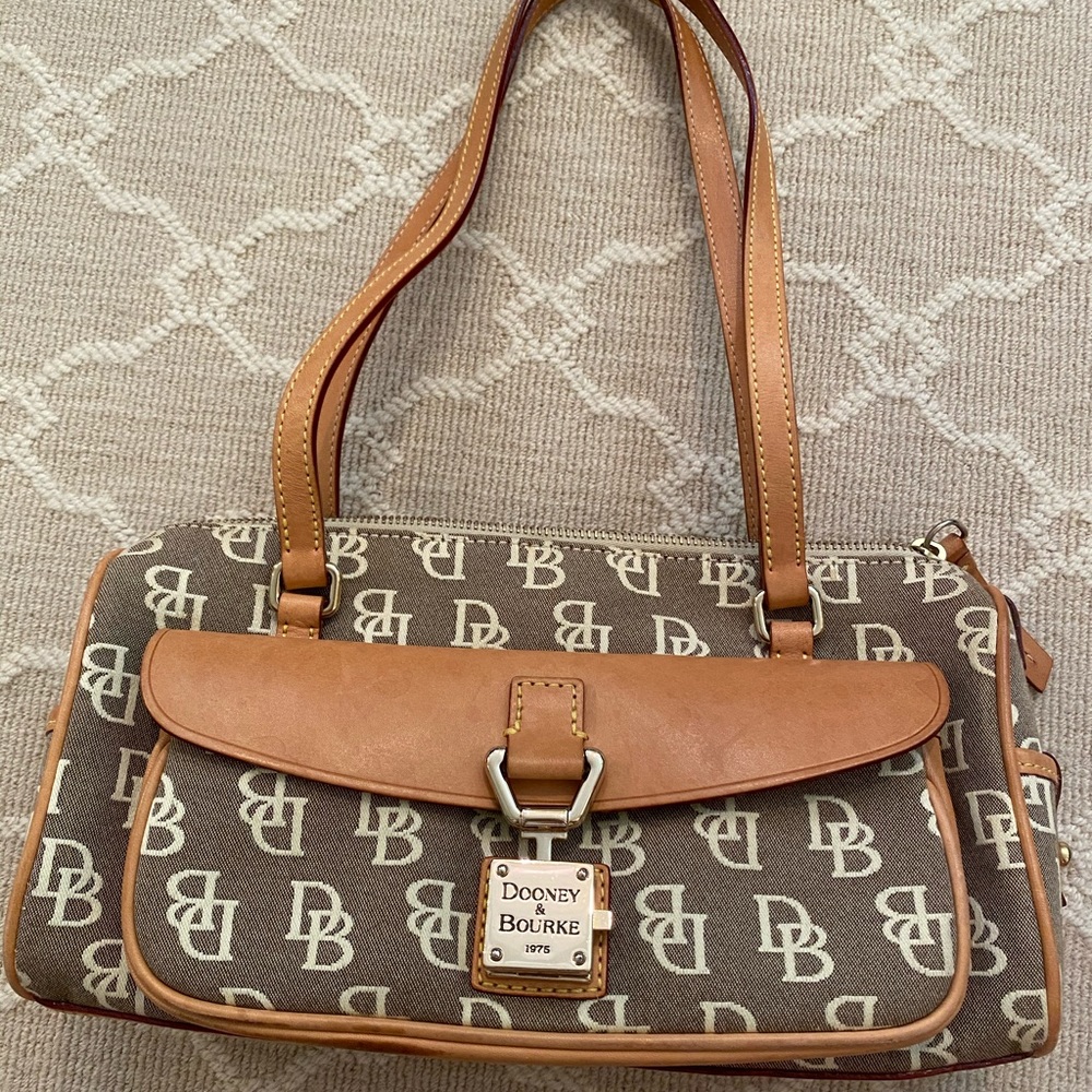 Dooney & Bourke Purse
